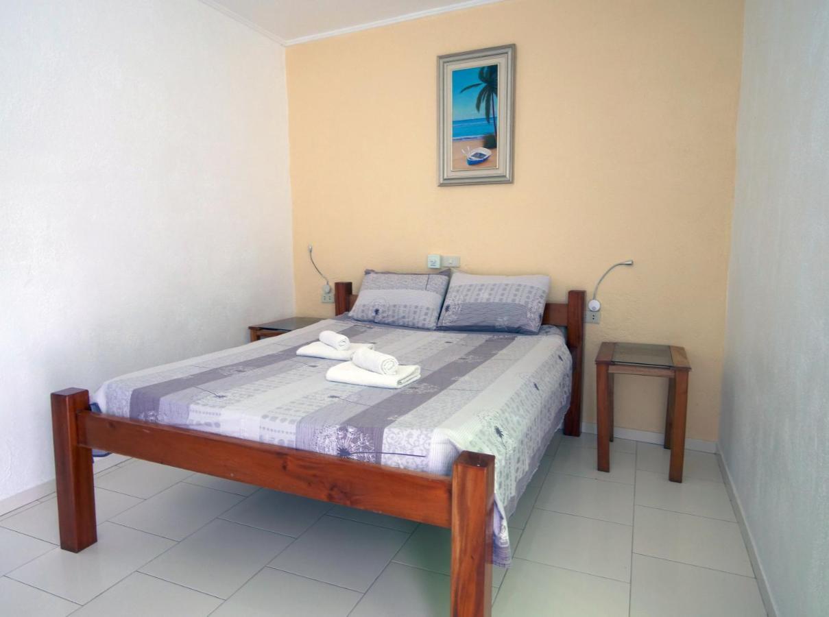 Alona Gecko Inn Panglao Bagian luar foto