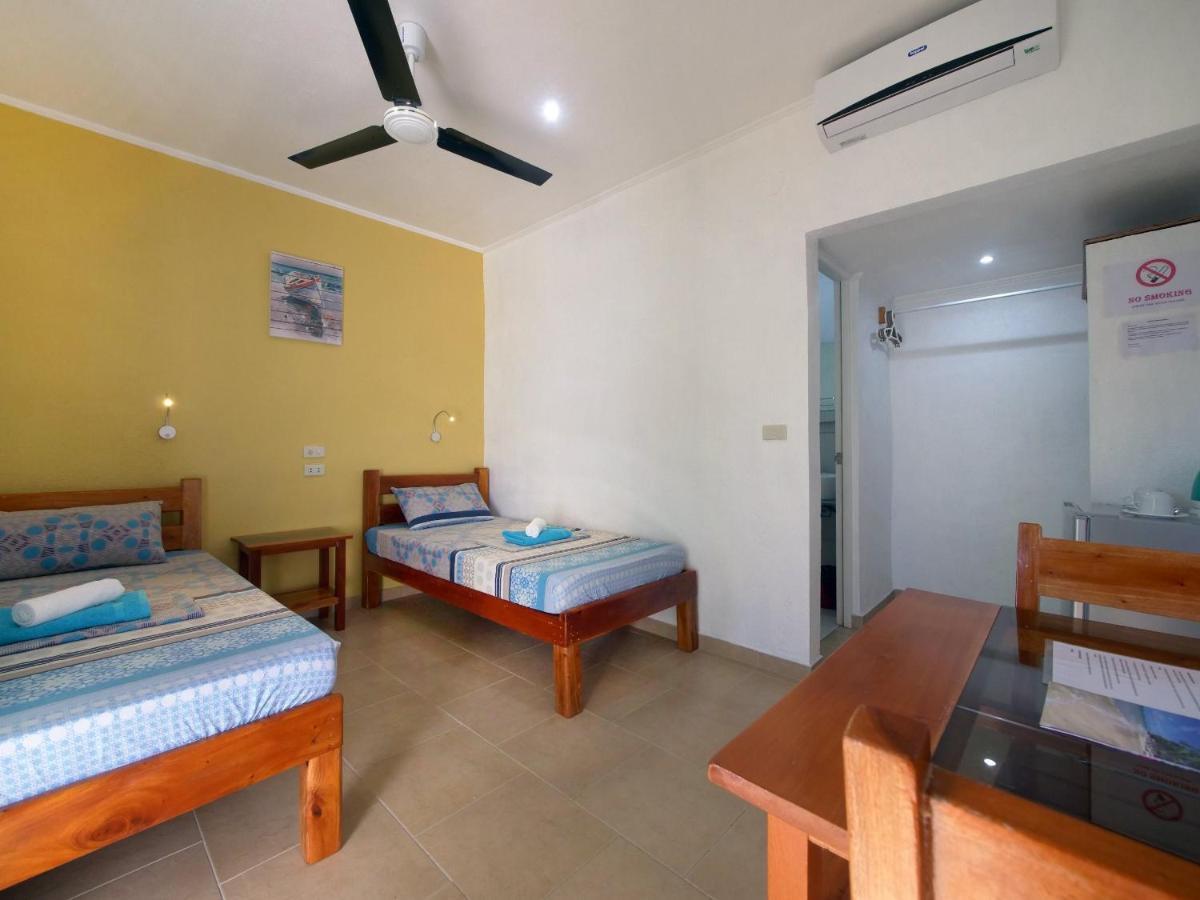 Alona Gecko Inn Panglao Bagian luar foto